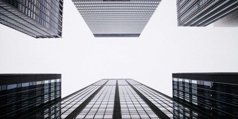LoRA微调7B模型全记录：从QLoRA配置到损失收敛的调优笔记