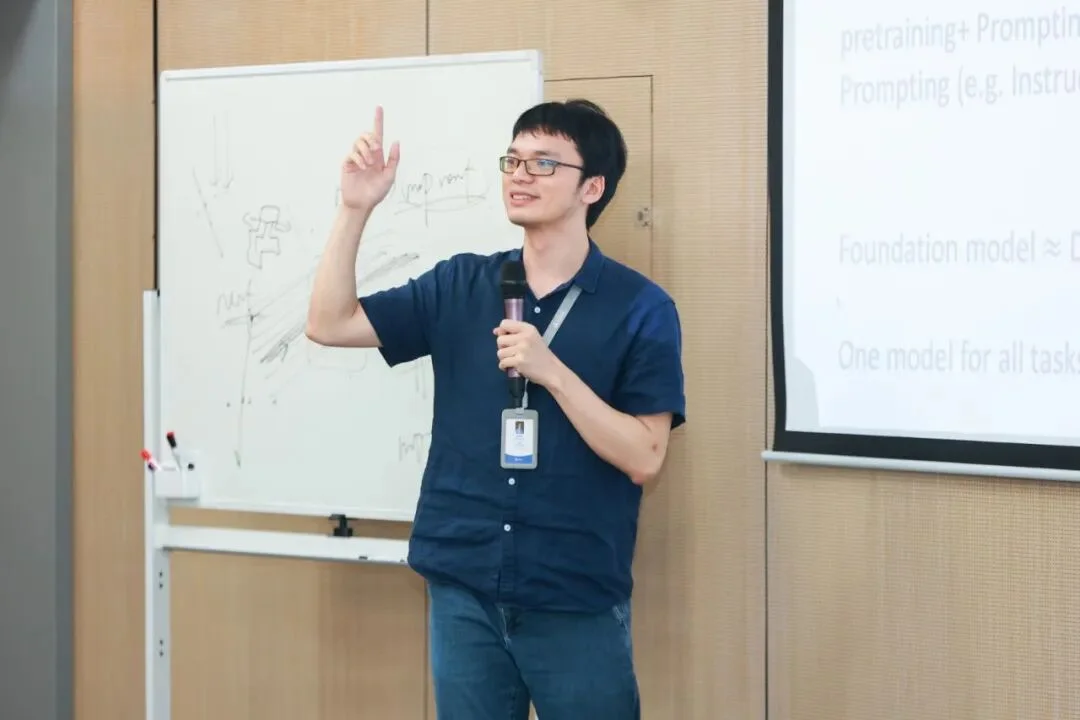 冥想、扩散与大模型的另一条路丨对谈西湖心辰创始人蓝振忠