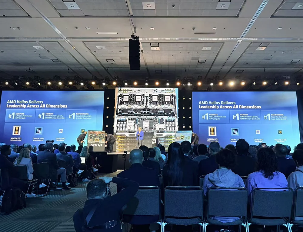 全球首颗2nm GPU来了！苏姿丰甩出“最强AI机架”，CPU性能干翻英伟达