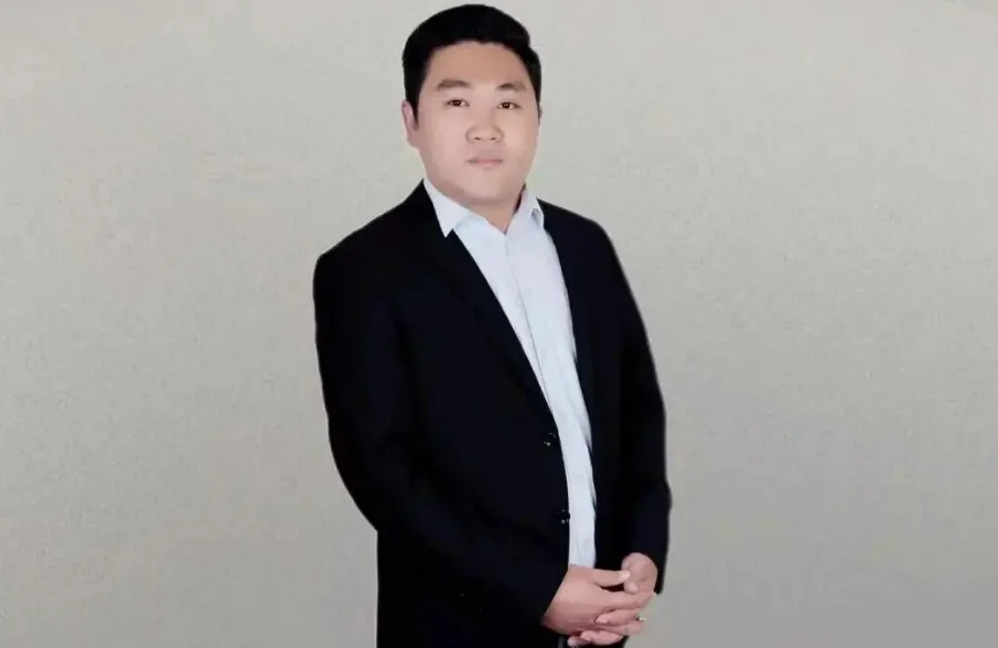 AI 3D七大前沿模型同场竞技,竟被一个4B模型拿下8项第一