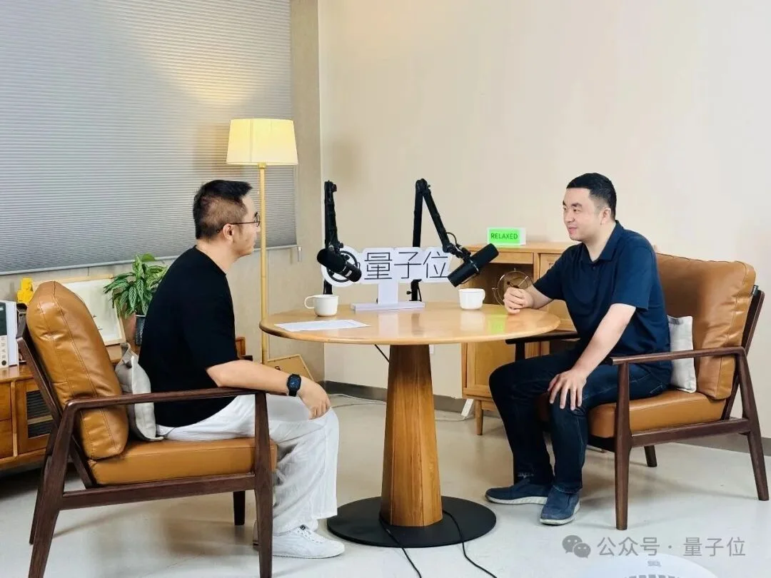 对话郎咸朋:具身也会有“蔚小理”,靠融资实现不了物理AGI