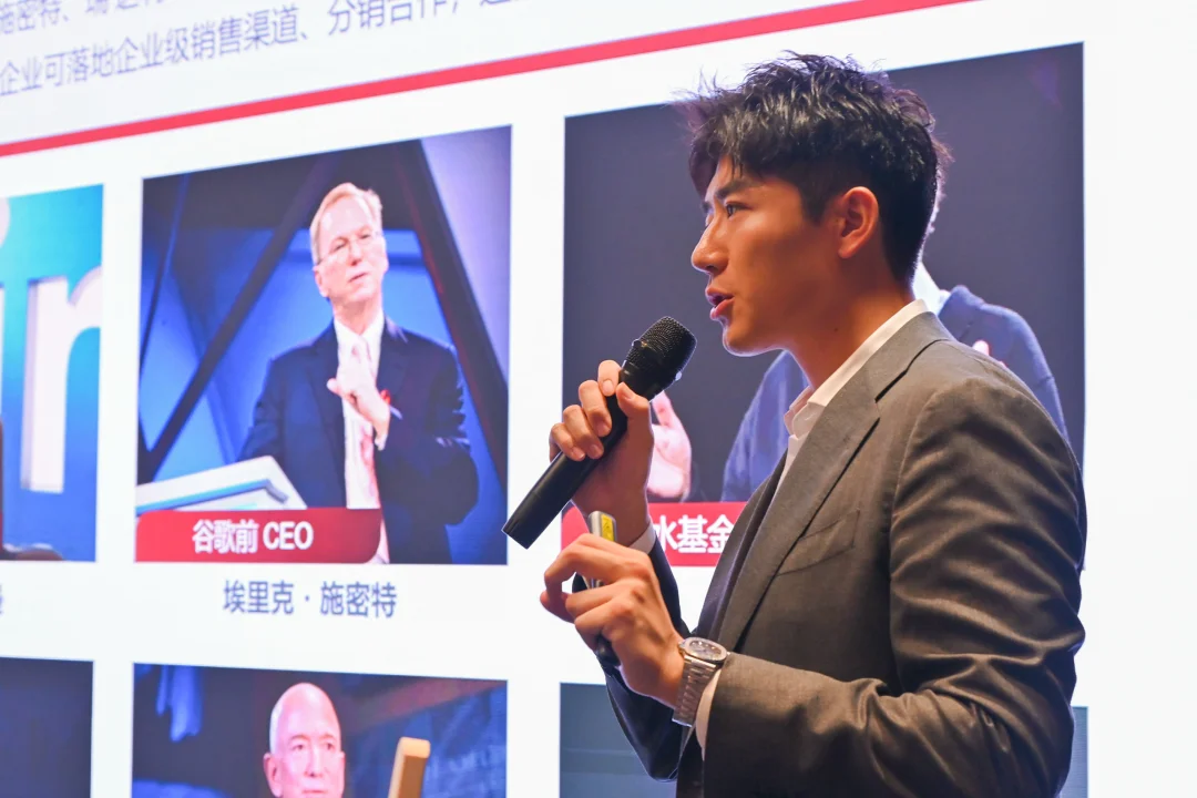 投过OpenAI和Anthropic C轮的美元母基金,把办公室开到了北京