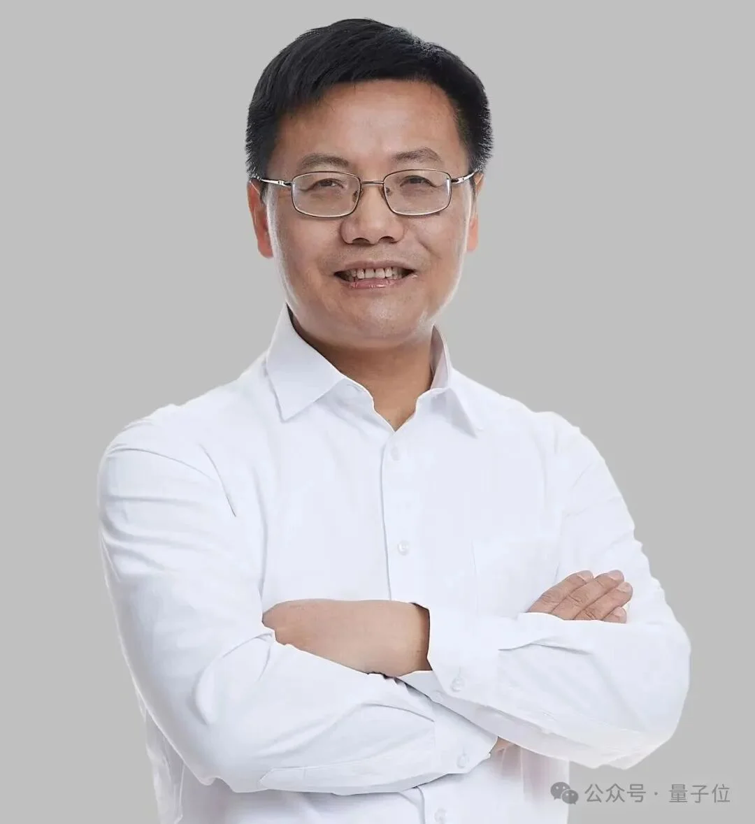AI生物研发进入“操作系统时代”,许锦波团队MoleculeOS正式开放