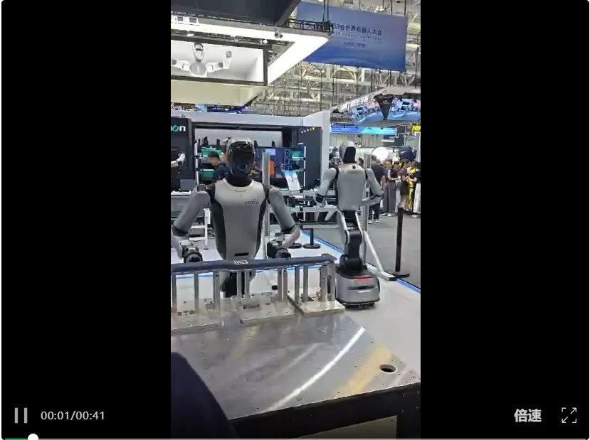 2026 WRC：人形机器人告别跳舞炫技，进入「真干活」，谁跑通了落地？