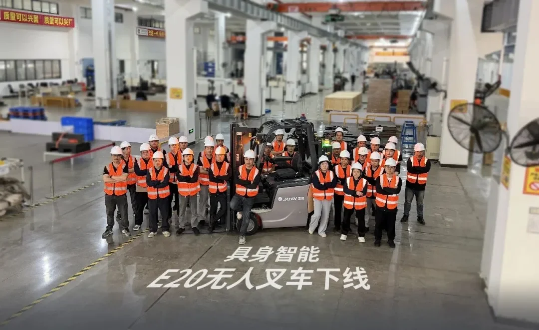 独家 | 20年AMR老将再获战略融资,嘉腾机器人要打破具身智能在工业落地的最后一公里难题