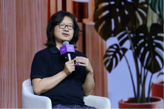 OpenAI Astra 是对具身模型的降维打击吗?|两场圆桌的七个观点