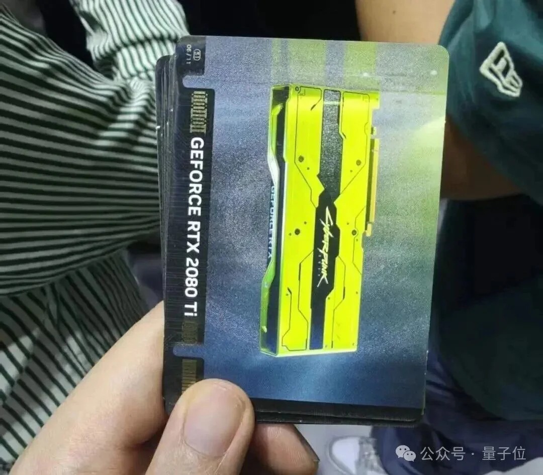 老黄RTX Spark真机现身Bilibili World!CPU和GPU直接焊在一起,笔记本跑120B大模型