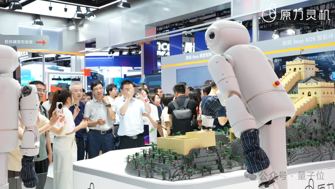 具身大满贯还全开源！原力灵机DM0.5登顶RoboDojo，且clone且珍惜
