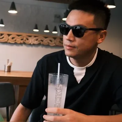 不用跳出聊天框,长按键盘就能让AI直接干活了
