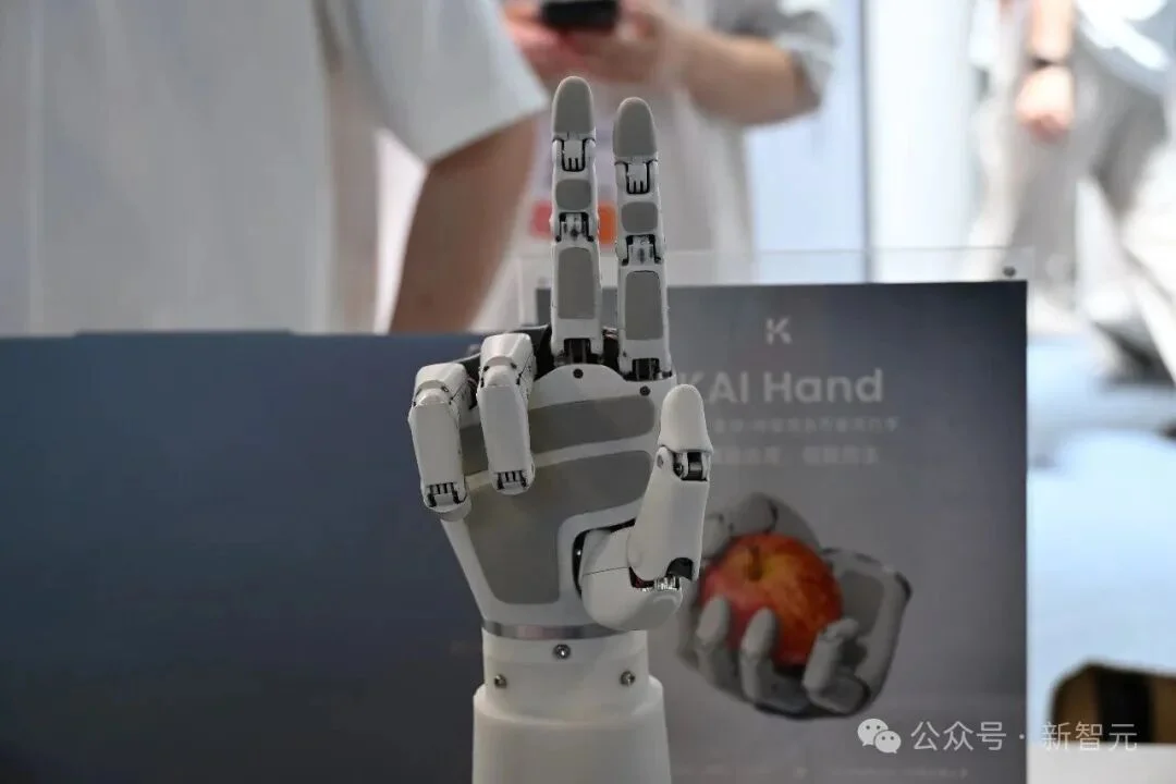 全球最高自由度!他们把人类身体「像素级」复刻了